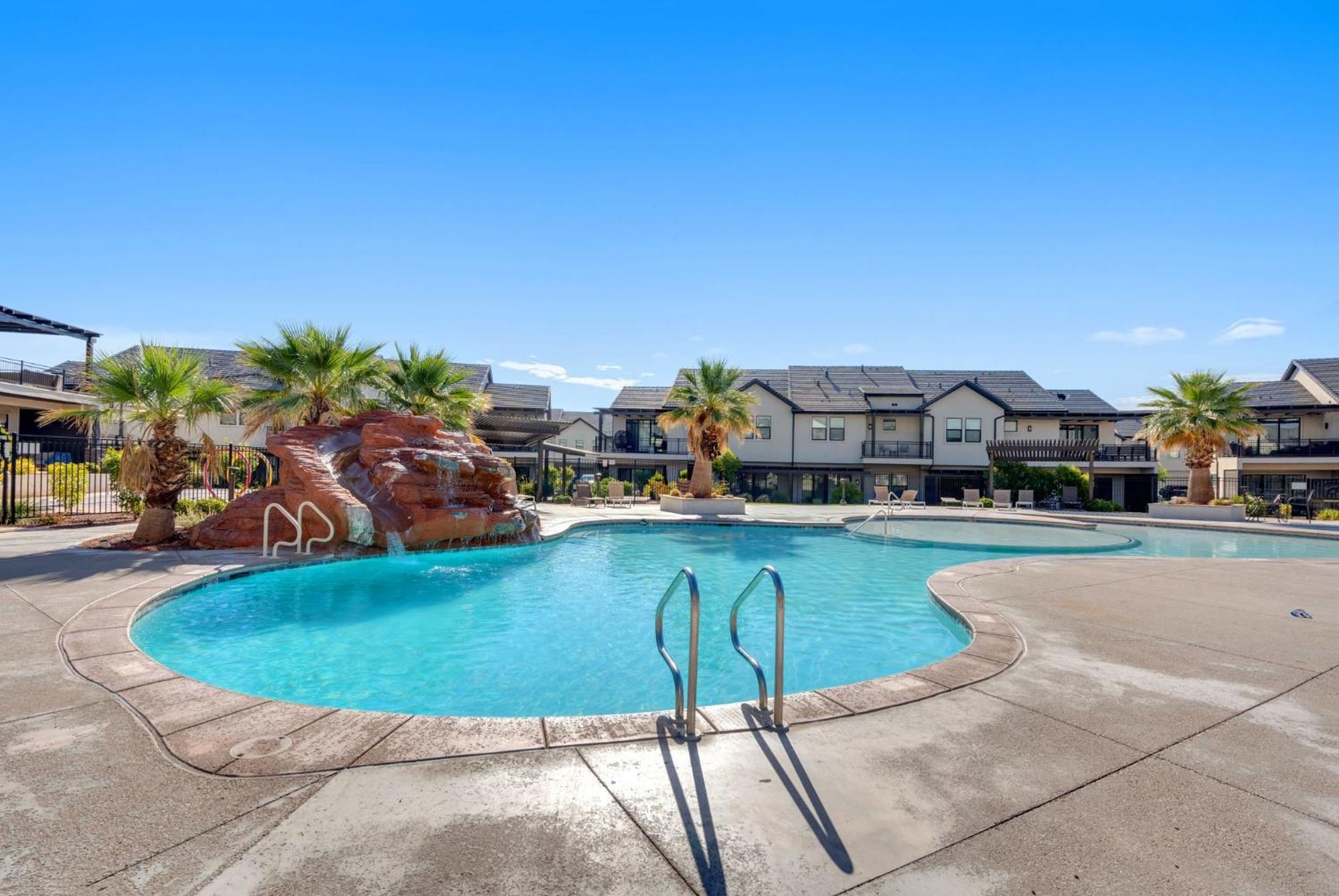 Ocotillo Springs 21 Sleeps 22 Guests, Fire Pit, Community Pool And Hot Tub Santa Clara Exterior photo